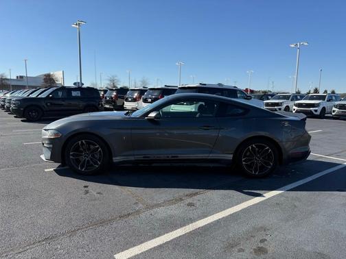 2020 Ford Mustang EcoBoost