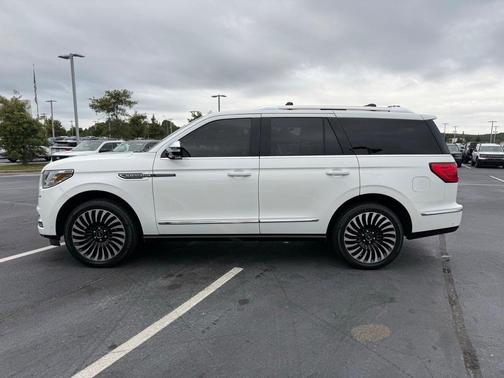 2021 Lincoln Navigator Black Label