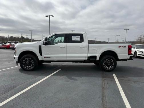 2025 Ford F-250 Platinum
