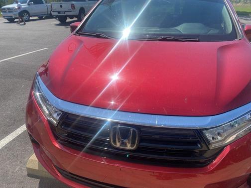Radiant Red Metallic II 2024 Honda Odyssey Touring