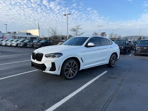 2023 BMW X4 xDrive30i
