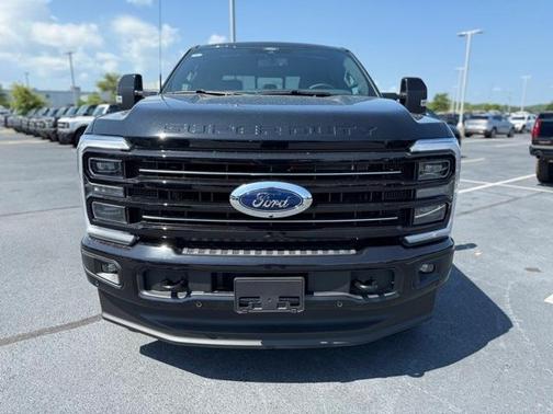 2025 Ford F-250 Platinum