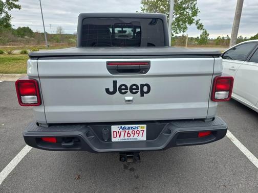 2023 Jeep Gladiator Sport