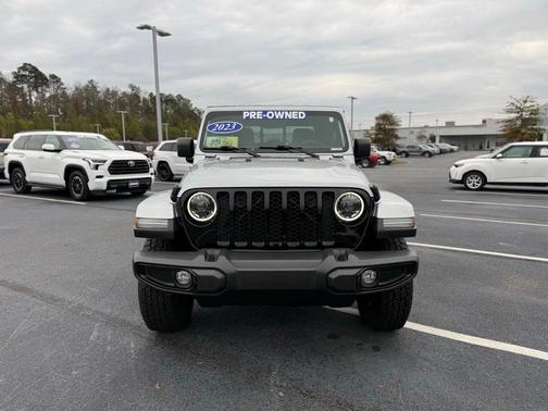2023 Jeep Gladiator Sport