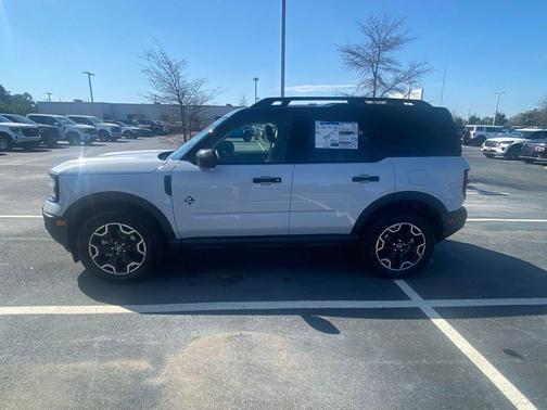 White Metallic 2026 Ford Bronco Sport Outer Banks