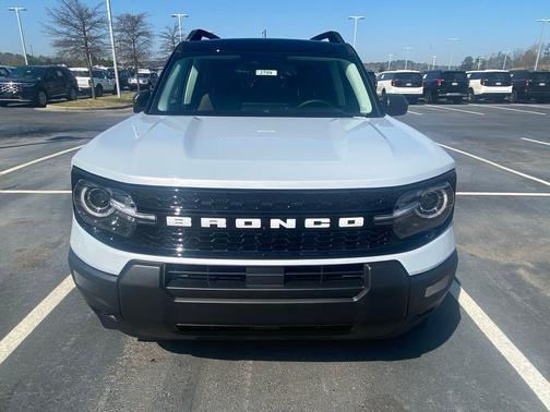 White Metallic 2026 Ford Bronco Sport Outer Banks