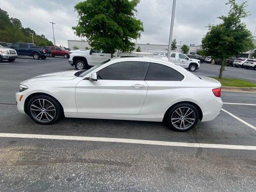 Mineral White Metallic 2018 BMW 230 i