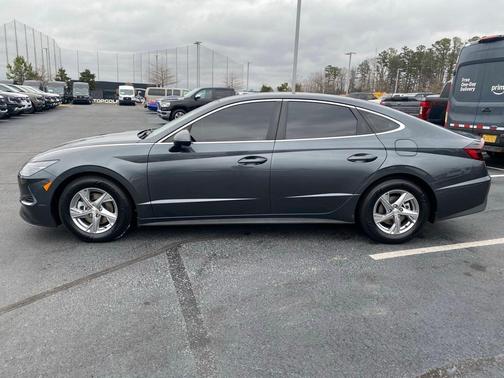 2023 Hyundai SONATA SE