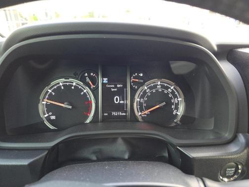 2022 Toyota 4Runner TRD Off Road