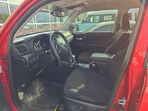 2022 Toyota 4Runner TRD Off Road