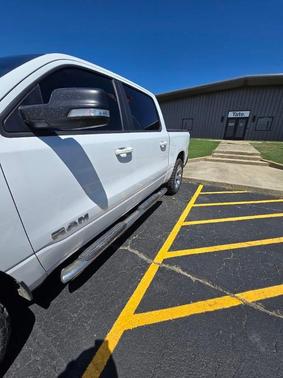 Bright White Clearcoat 2022 RAM 1500 Big Horn
