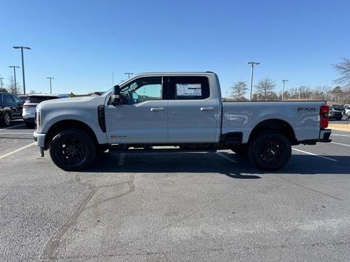 2025 Ford F-350 Lariat Super Duty