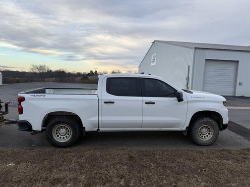 Summit White 2022 Chevrolet Silverado 1500 WT
