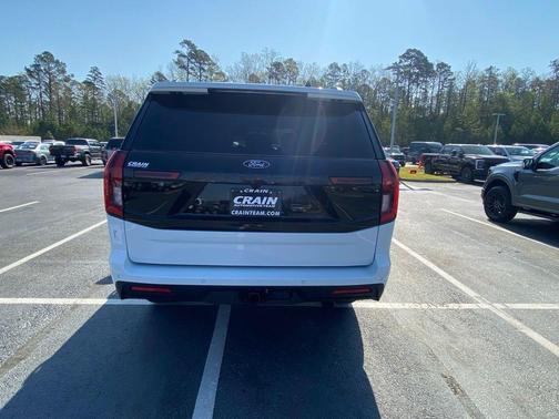 Oxford White 2026 Ford Expedition Tremor