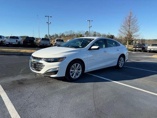 Summit White 2024 Chevrolet Malibu LT