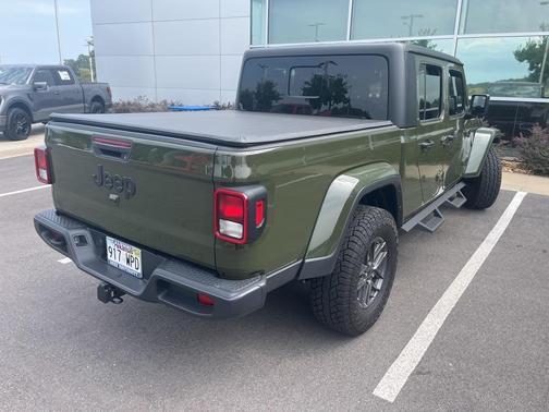 2024 Jeep Gladiator Sport