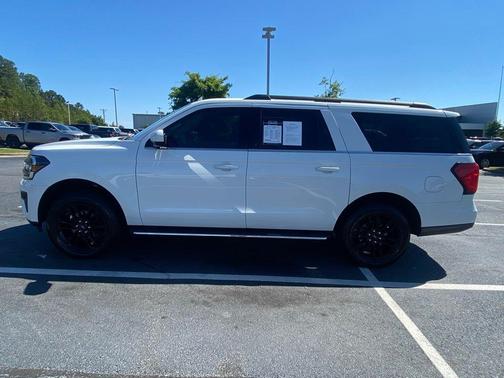 Star White 2023 Ford Expedition Max XLT