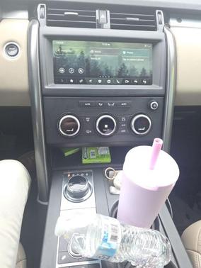 2020 Land Rover Discovery Landmark