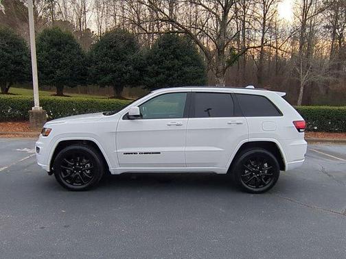 2021 Jeep Grand Cherokee Laredo X 4x4