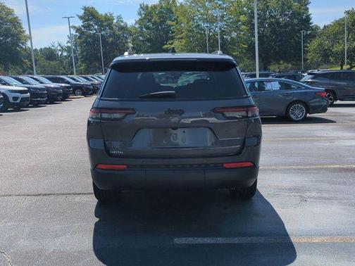 2025 Jeep Grand Cherokee L Laredo