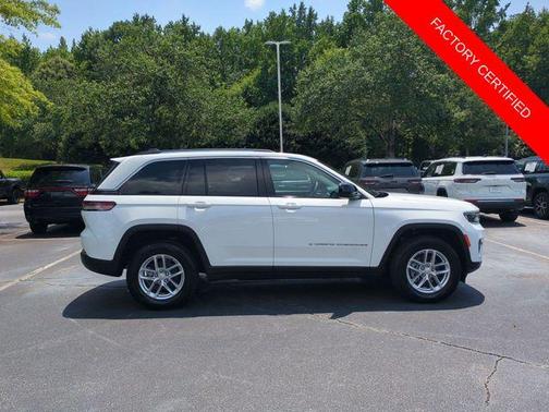 2023 Jeep Grand Cherokee Laredo