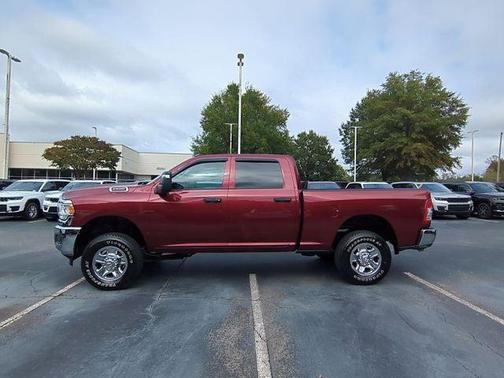 2023 RAM 2500 Tradesman Crew Cab 4x4 64' Box