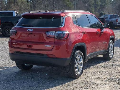 2025 Jeep Compass Latitude