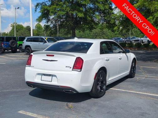 2023 Chrysler 300 S