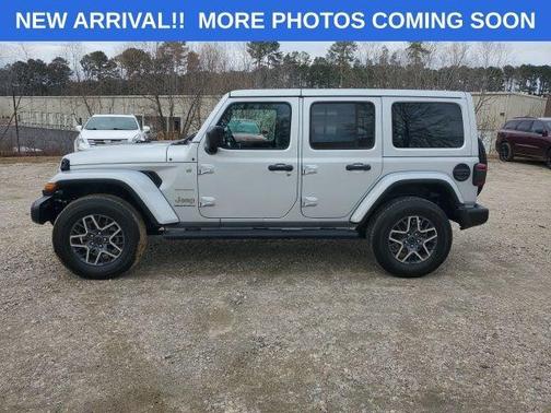 2024 Jeep Wrangler 4-Door Sahara 4x4