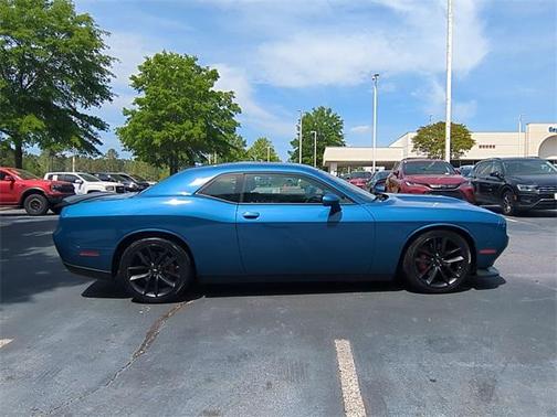 2022 Dodge Challenger GT