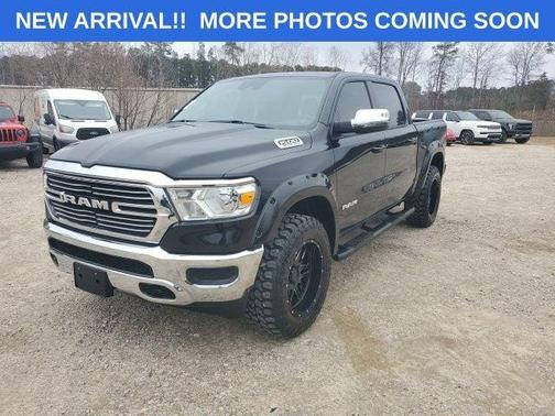 2024 RAM 1500 Laramie Crew Cab 4x4 57' Box
