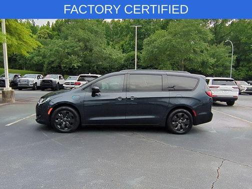 2020 Chrysler Pacifica Hybrid Touring L