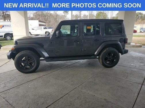 2022 Jeep Wrangler Unlimited Sahara Altitude 4x4