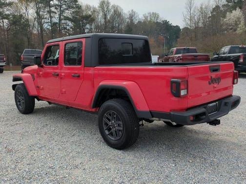 2024 Jeep Gladiator Sport