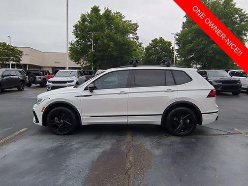 2023 Volkswagen Tiguan 2.0T SE R-Line Black