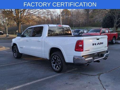 2025 RAM 1500 Laramie Crew Cab 4x4 57' Box