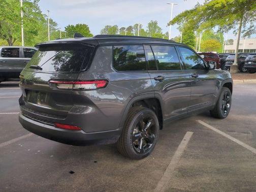 2025 Jeep Grand Cherokee L Laredo