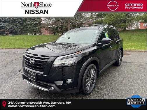 2024 Nissan Pathfinder SL
