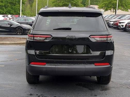 2025 Jeep Grand Cherokee L Laredo