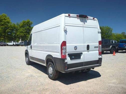 2025 RAM ProMaster 1500 Base