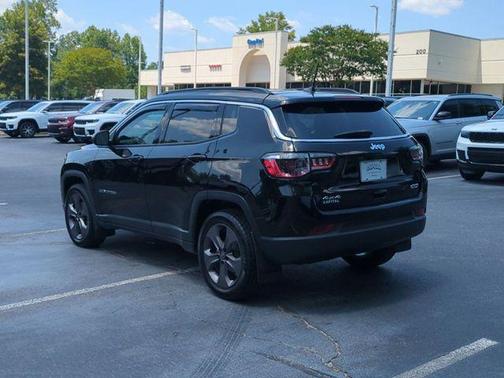 2022 Jeep Compass Latitude Lux