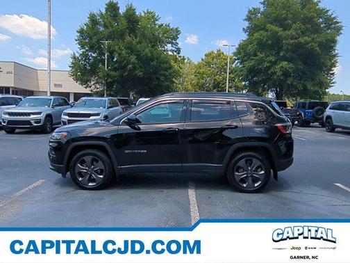 2022 Jeep Compass Latitude Lux