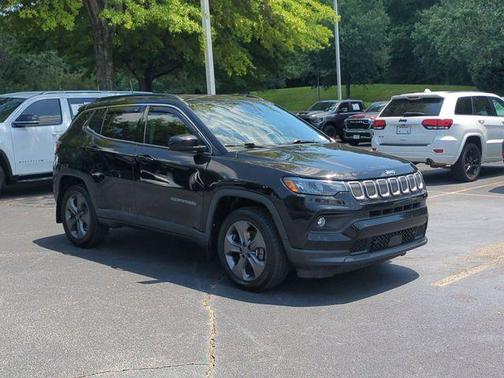 2022 Jeep Compass Latitude Lux