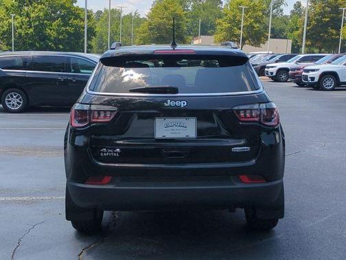 2022 Jeep Compass Latitude Lux