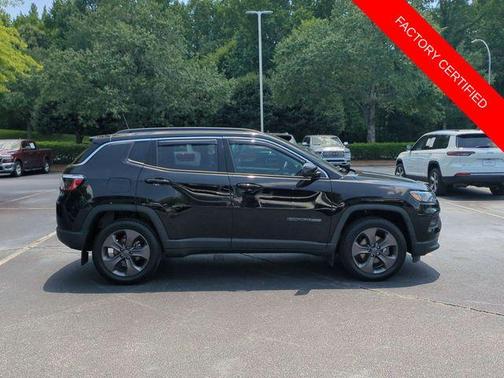 2022 Jeep Compass Latitude Lux
