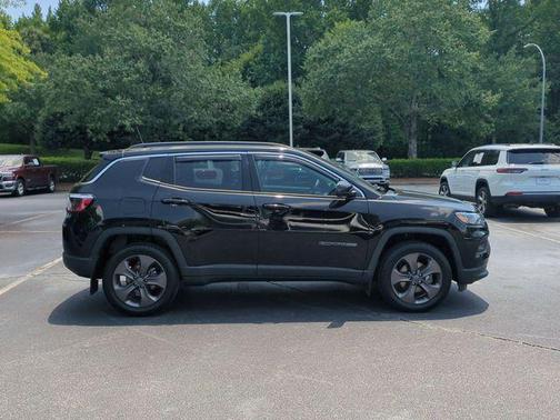 2022 Jeep Compass Latitude Lux