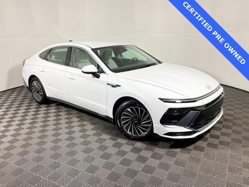 2025 Hyundai SONATA Hybrid SEL
