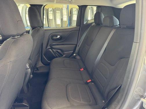 2022 Jeep Renegade Latitude