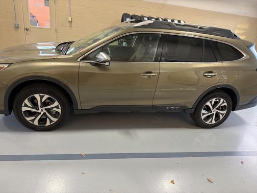 2022 Subaru Outback Touring XT