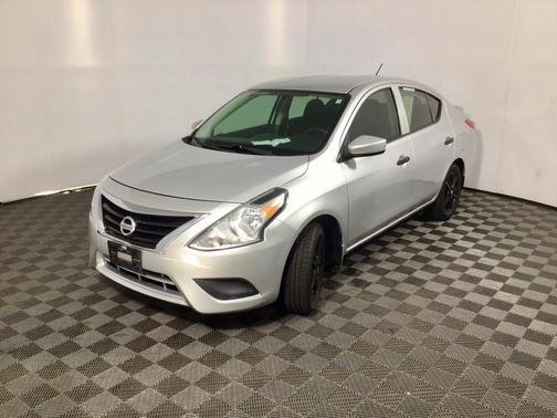 2019 Nissan Versa 1.6 S+